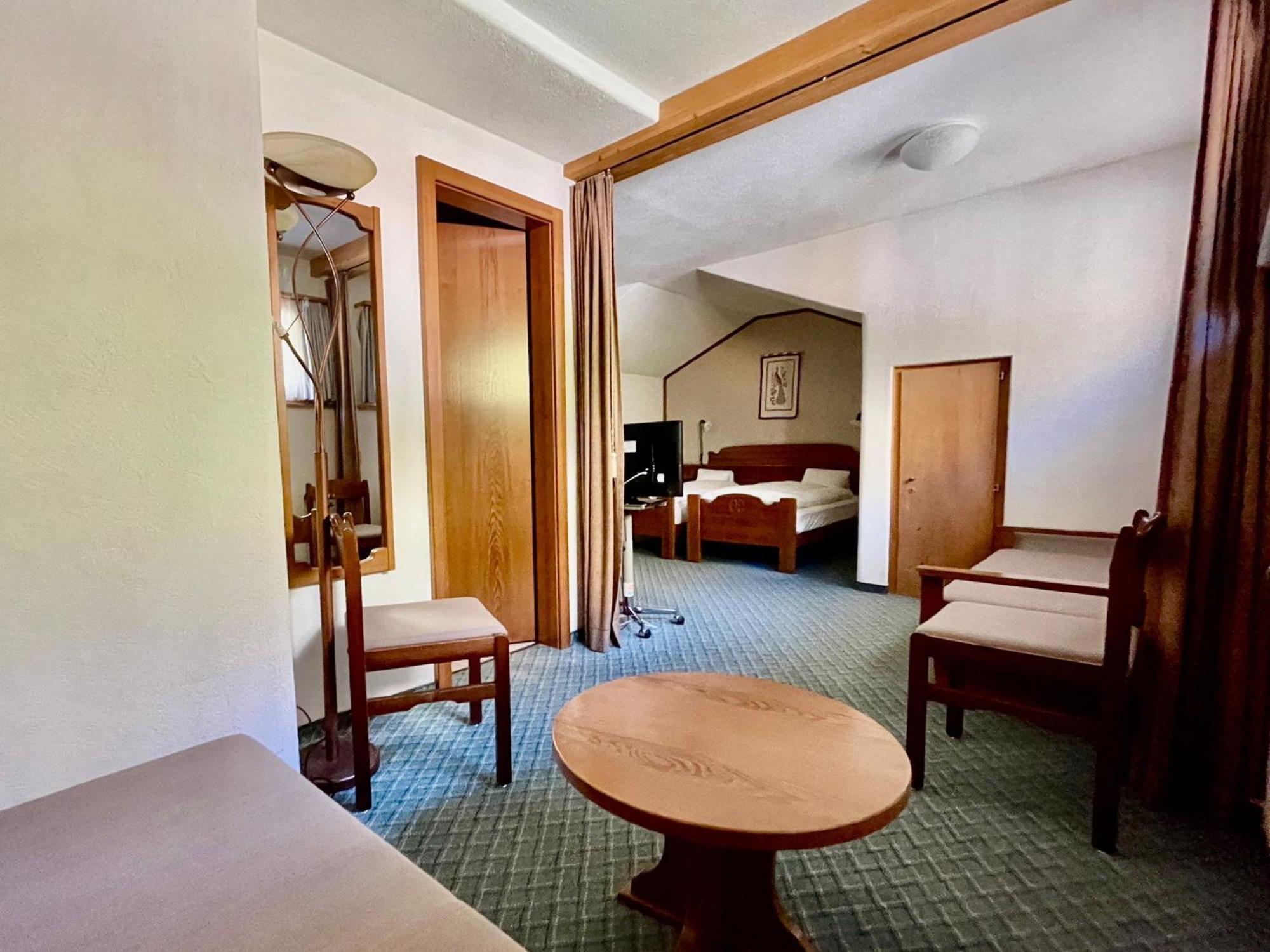 Hotel Chesa Grischa Sils Baselgia Bagian luar foto