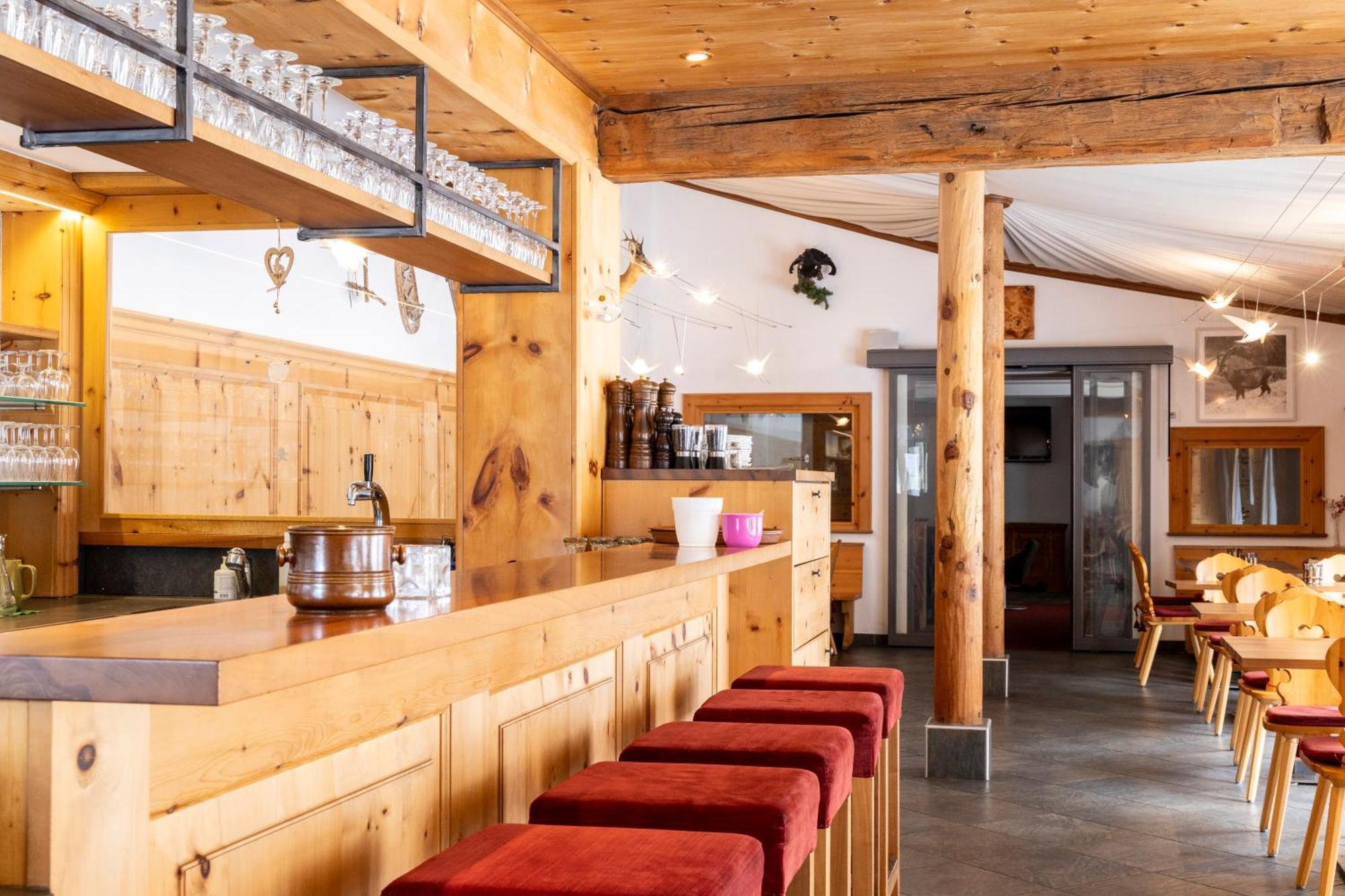 Hotel Chesa Grischa Sils Baselgia Bagian luar foto