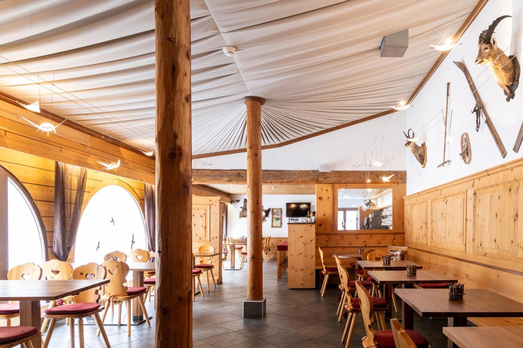 Hotel Chesa Grischa Sils Baselgia Bagian luar foto