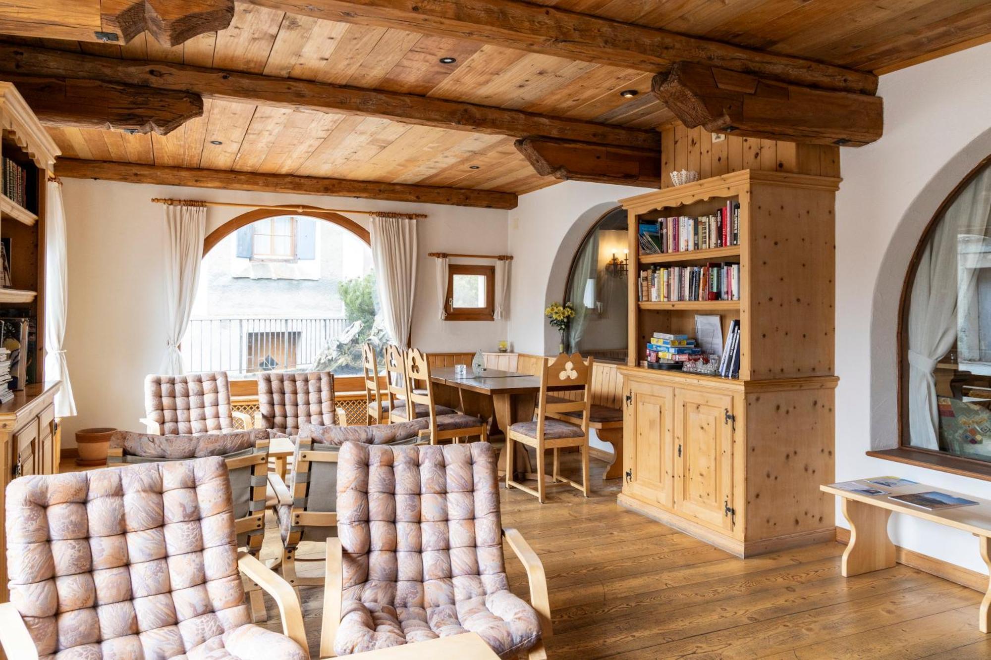 Hotel Chesa Grischa Sils Baselgia Bagian luar foto