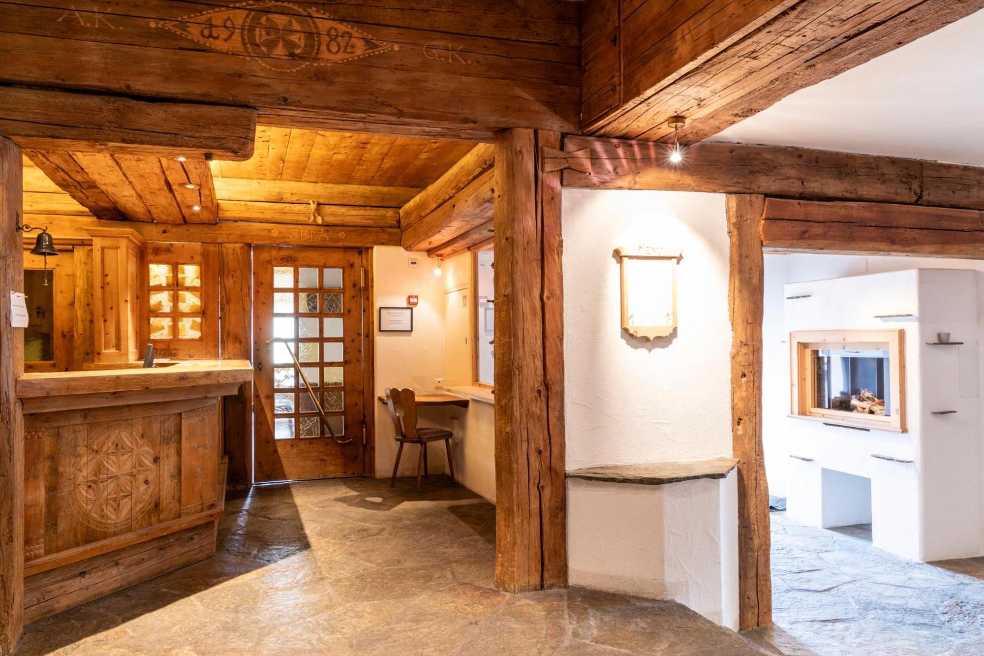 Hotel Chesa Grischa Sils Baselgia Bagian luar foto