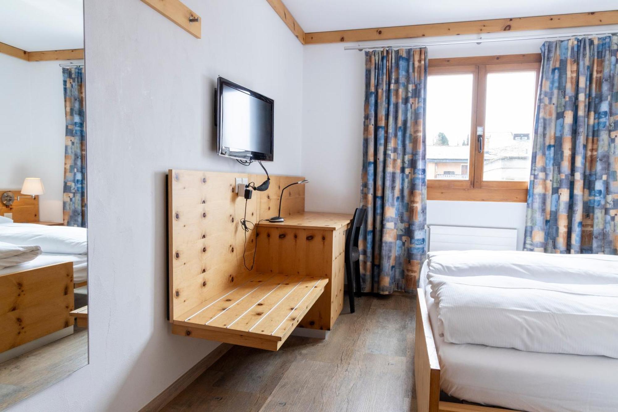 Hotel Chesa Grischa Sils Baselgia Bagian luar foto
