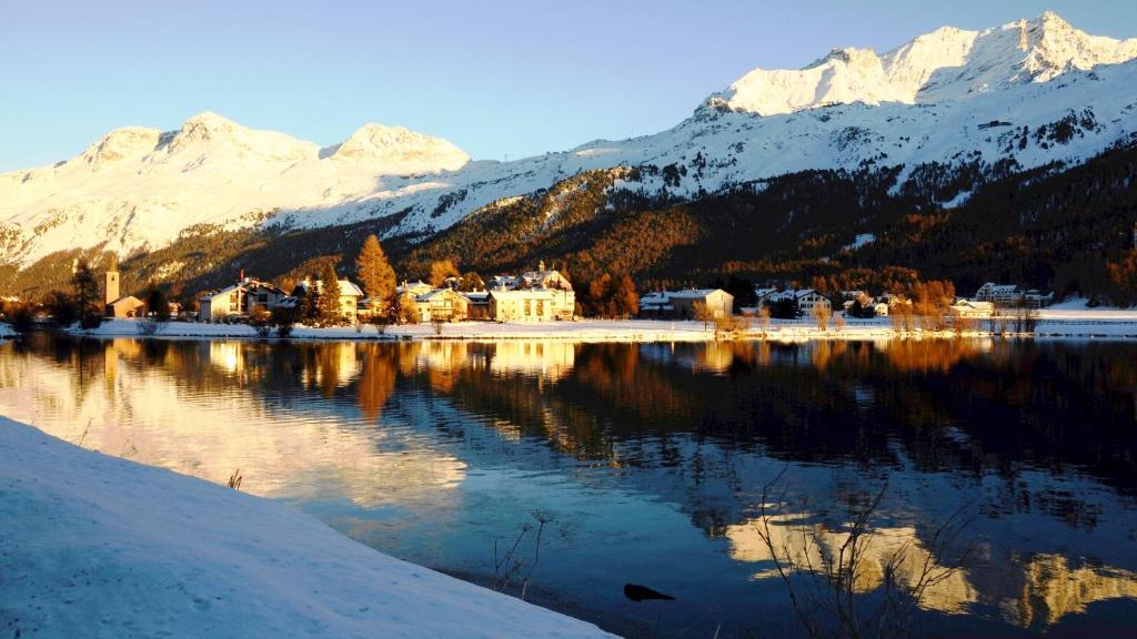 Hotel Chesa Grischa Sils Baselgia Bagian luar foto